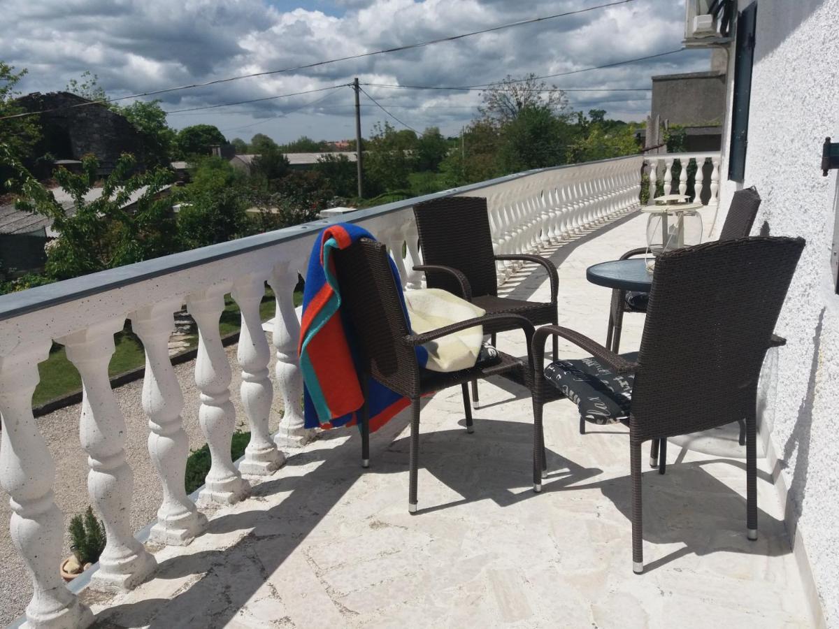 Casa Irma Hotel Žminj Kültér fotó