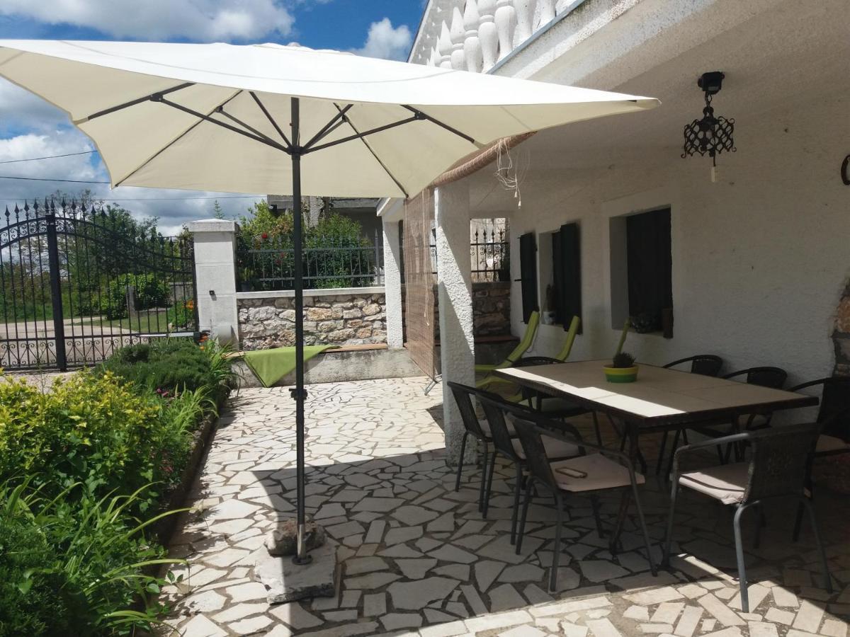 Casa Irma Hotel Žminj Kültér fotó
